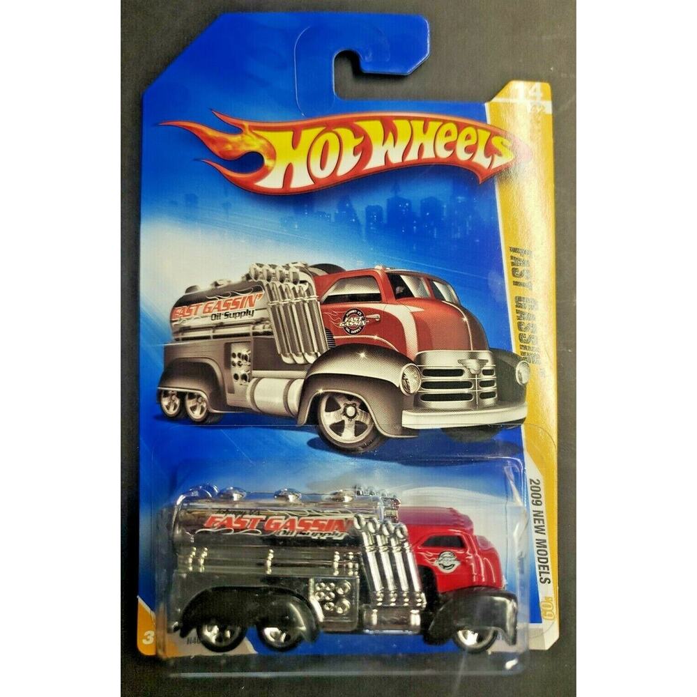2009 Hot Wheels Fast Gassin #14 Red HW15